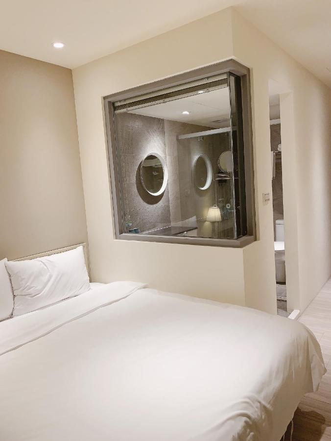 In Fengchia Hotel Taichung Luaran gambar