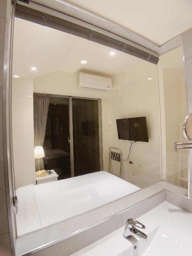 In Fengchia Hotel Taichung Luaran gambar